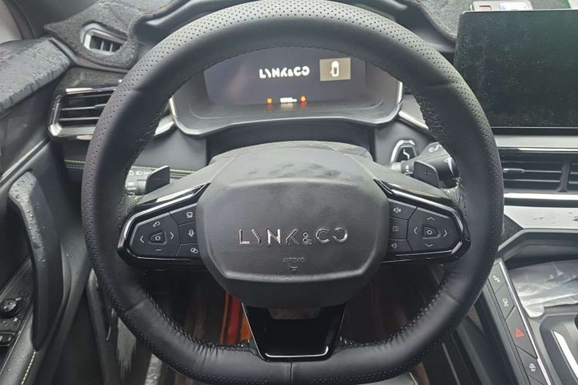 Used Lynk & Co 06 2023 Remix 1.5T Dynamic Halo Steering Wheel