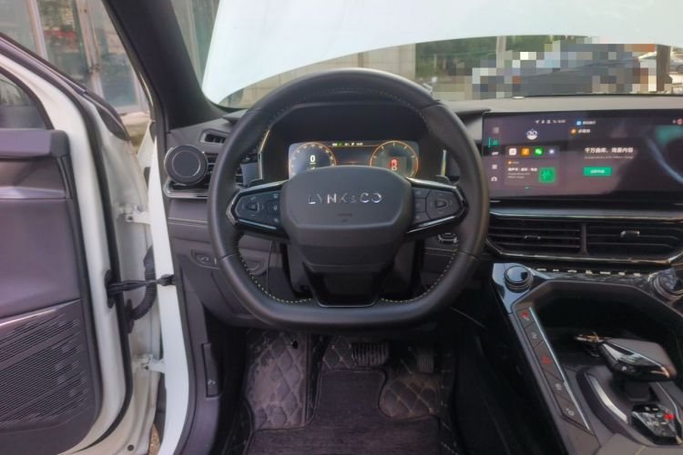 Used Lynk & Co 06 2023 Remix 1.5T Dynamic Halo Steering Wheel