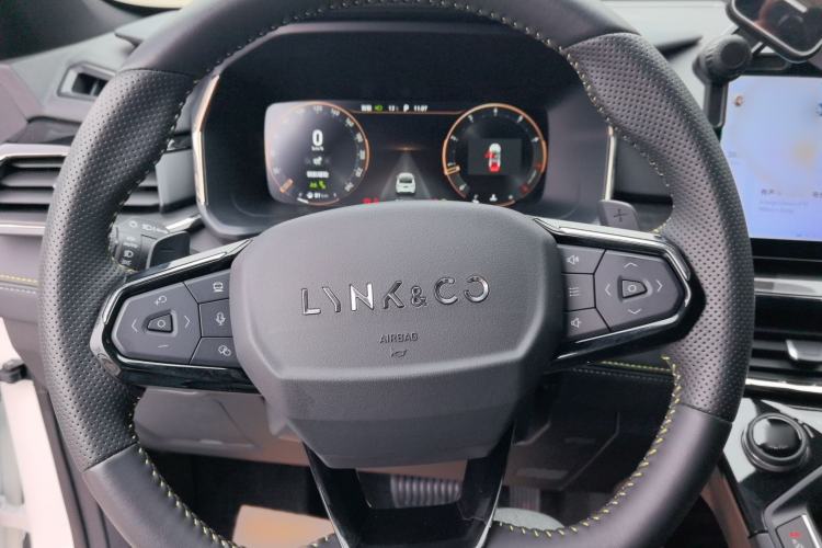 Used Lynk & Co 06 2023 Remix 1.5T Dynamic Halo Steering Wheel