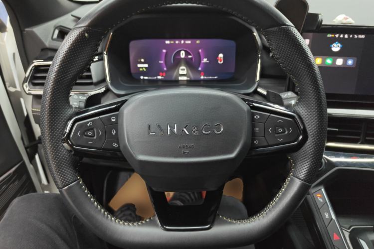 Used Lynk & Co 06 2023 Remix 1.5T Dynamic Halo Steering Wheel