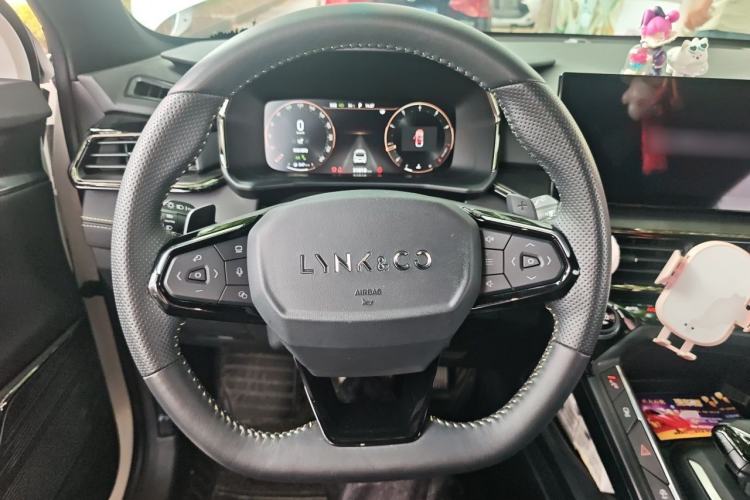 Used Lynk & Co 06 2023 Remix 1.5T Dynamic Halo Steering Wheel