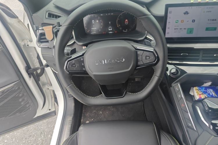 Used Lynk & Co 06 2023 Remix 1.5T Dynamic Halo Steering Wheel