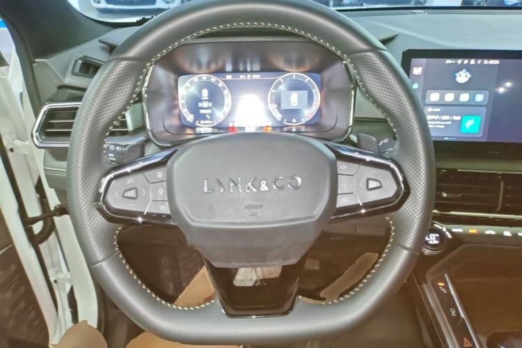Used Lynk & Co 06 2023 Remix 1.5T Dynamic Halo Steering Wheel