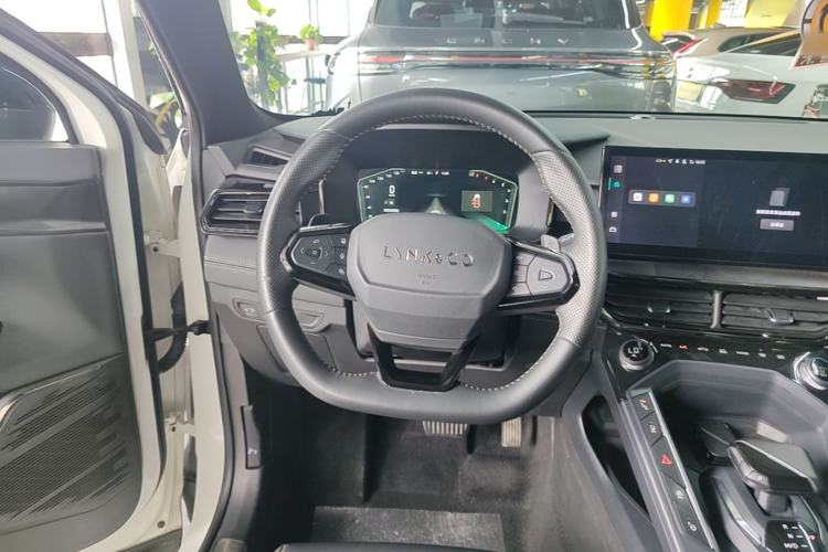 Used Lynk & Co 06 2023 Remix 1.5T Dynamic Halo Steering Wheel