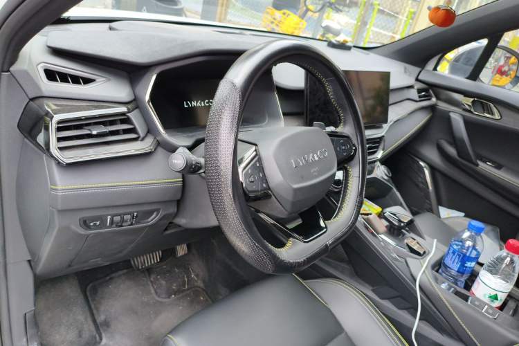 Used Lynk & Co 06 2023 Remix 1.5T Dynamic Halo Steering Wheel