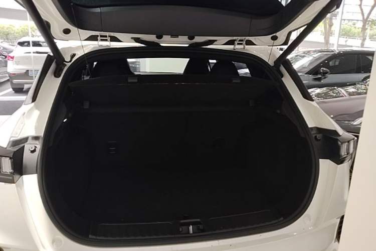 Used Lynk & Co 06 2023 Remix 1.5T JinPro Trunk