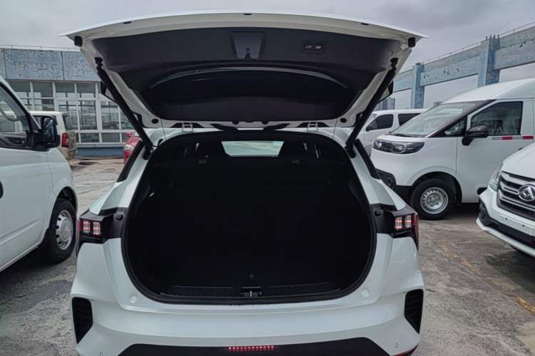 Used Lynk & Co 06 2023 Remix 1.5T JinPro Trunk