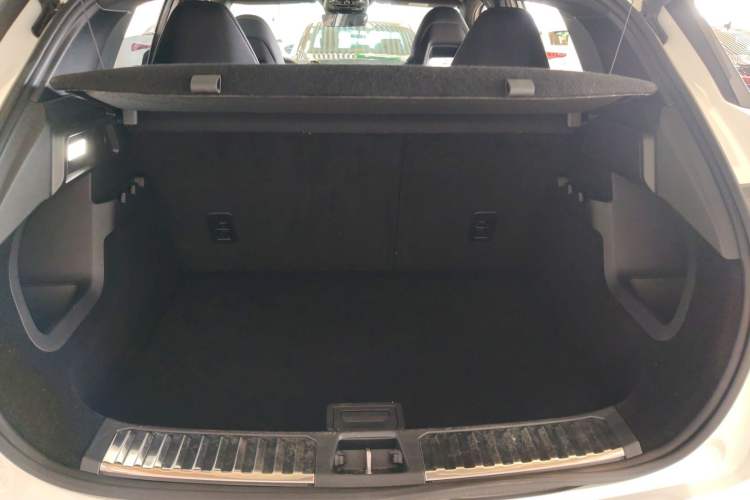 Used Lynk & Co 06 2023 Remix 1.5T Dynamic Halo Trunk