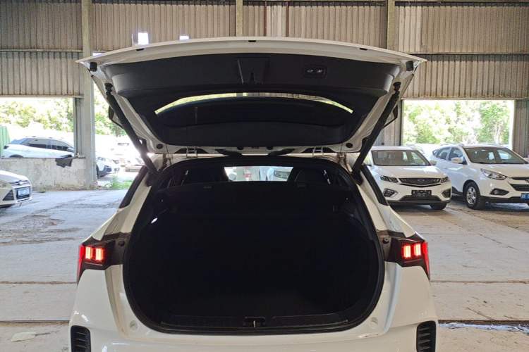 Used Lynk & Co 06 2023 Remix 1.5T JinPro Trunk