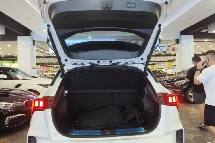 Used Lynk & Co 06 2023 Remix 1.5T Dynamic Halo Trunk
