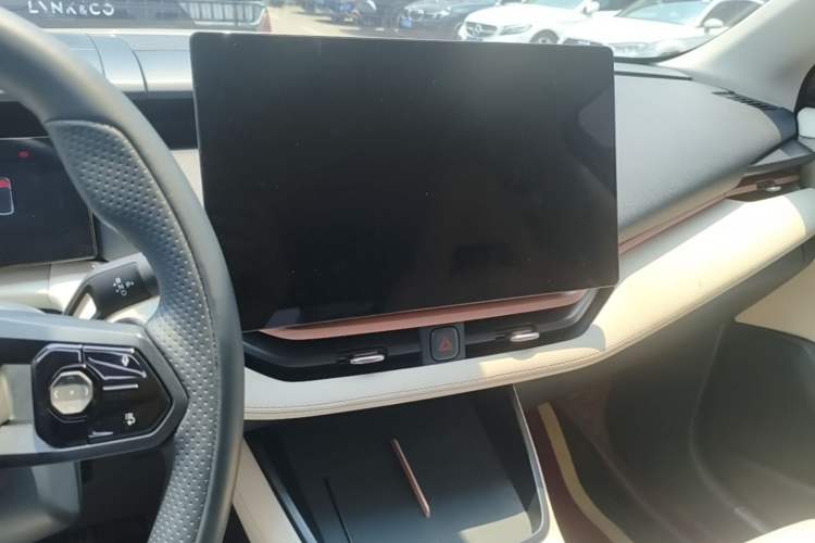 Used Lynk & Co 06 2025 Renew 1.5T Halo Audio And AC Panel