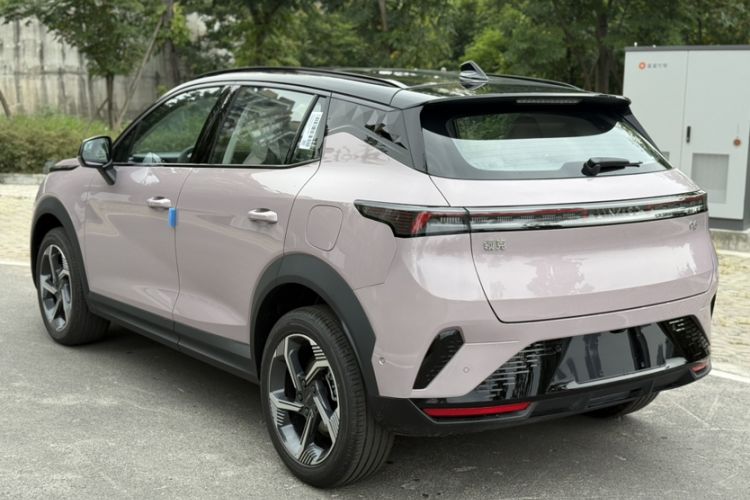 Used Lynk & Co 06 2025 Renew 1.5T Halo Exterior 2