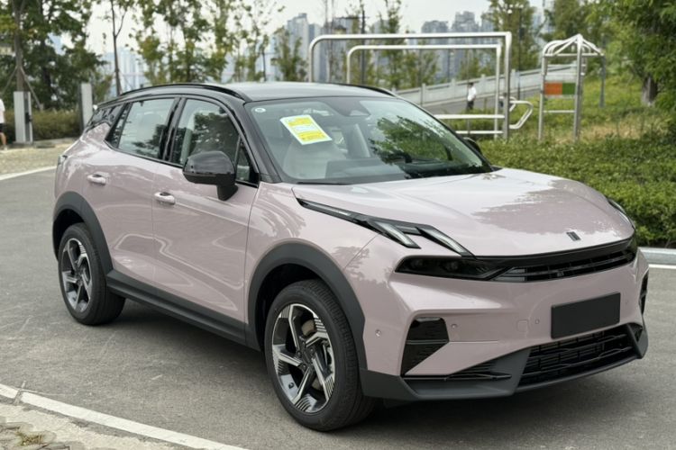 Used Lynk & Co 06 2025 Renew 1.5T Halo Exterior 3