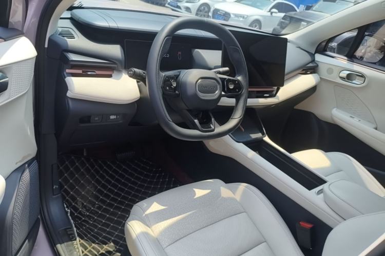 Used Lynk & Co 06 2025 Renew 1.5T Halo Center Console