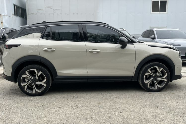 Used Lynk & Co 06 2025 Renew 1.5T Halo Exterior 5