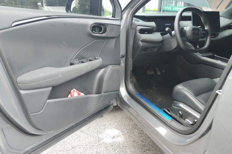 Used Lynk & Co 06 2025 Renew 1.5T Halo Driver Seat