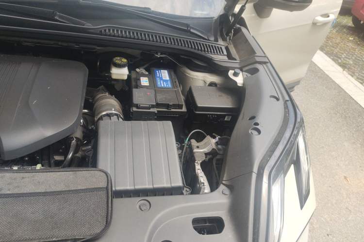 Used Lynk & Co 06 2025 Renew 1.5T Halo Engine Bay Left