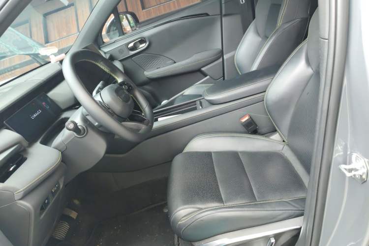 Used Lynk & Co 06 2025 Renew 1.5T Halo Left Front Seat