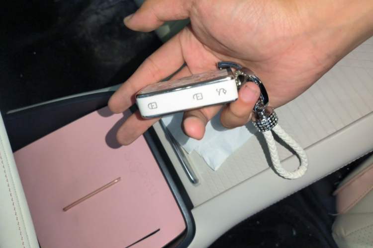 Used Lynk & Co 06 2025 Renew 1.5T Halo Vehicle Key