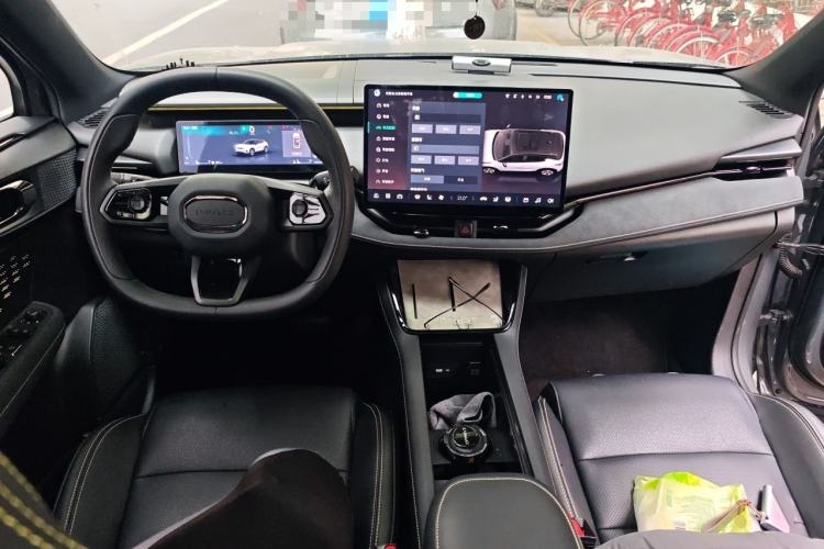 Used Lynk & Co 06 2025 Renew 1.5T Halo Interior 2