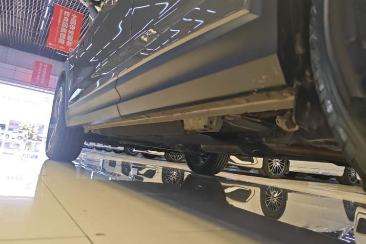 Used Lynk & Co 06 2025 Renew 1.5T Halo Left Side Sill