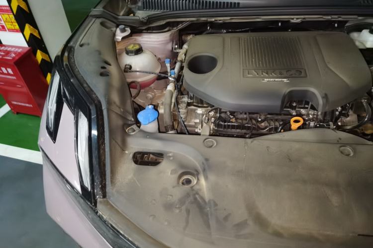 Used Lynk & Co 06 2025 Renew 1.5T Pro Engine Bay Right