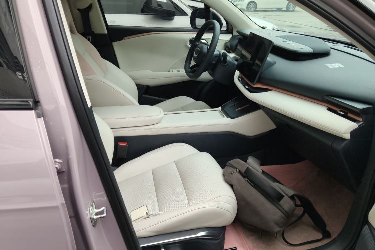 Used Lynk & Co 06 2025 Shero 1.5T Purple Special Edition Right Front Seat