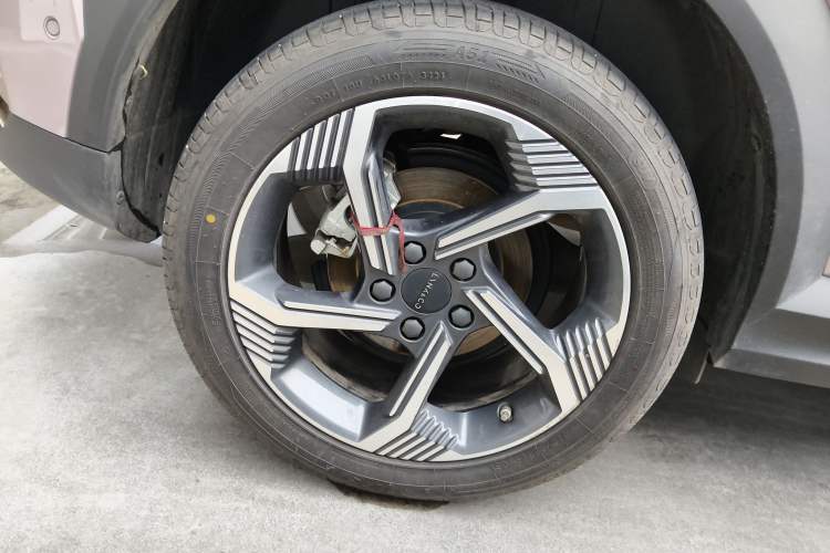 Used Lynk & Co 06 2025 Shero 1.5T Purple Special Edition Right Rear Wheel Hub