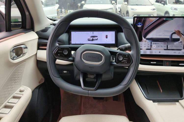 Used Lynk & Co 06 2025 Shero 1.5T Purple Special Edition Steering Wheel
