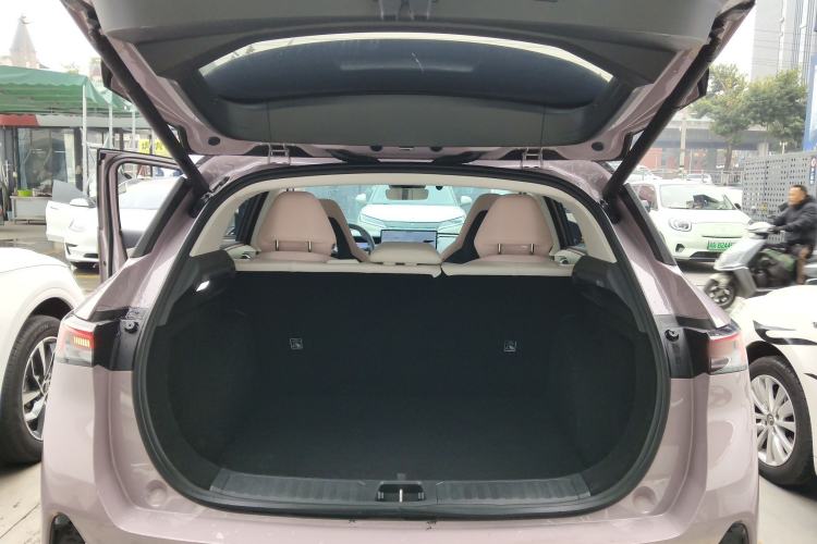 Used Lynk & Co 06 2025 Shero 1.5T Purple Special Edition Trunk