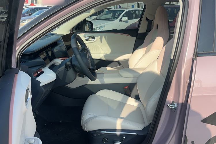 Used Lynk & Co 06 2025 Renew 1.5T Halo Interior 2