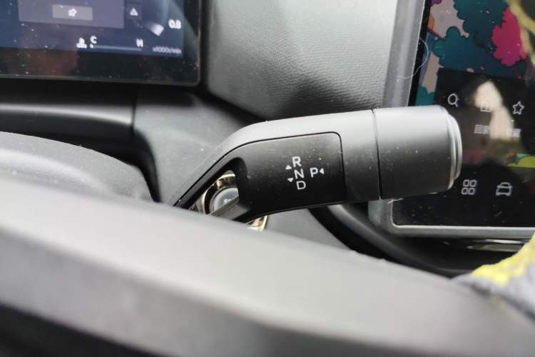 Used Lynk & Co 06 2025 Renew 1.5T Halo Gear Lever