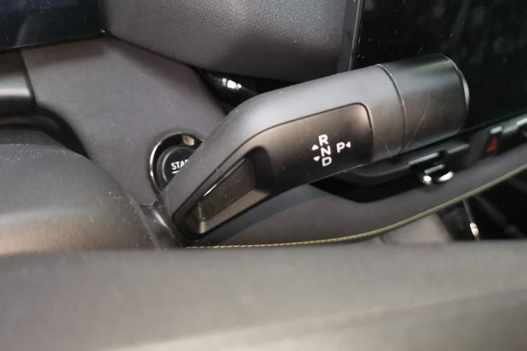 Used Lynk & Co 06 2025 Renew 1.5T Pro Gear Lever