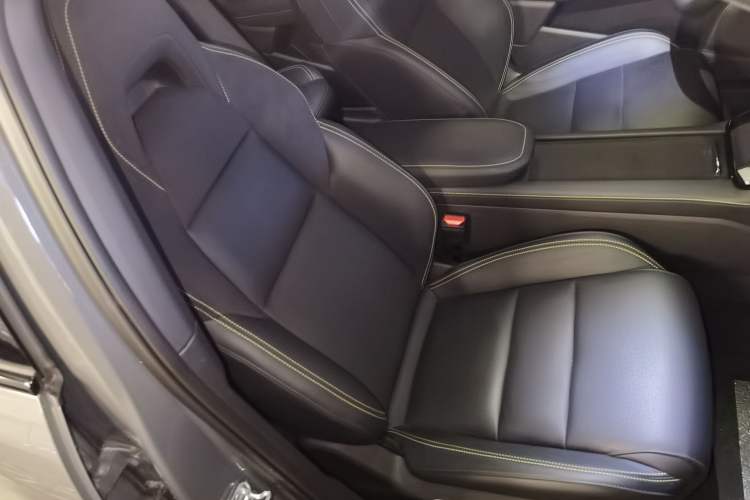 Used Lynk & Co 06 2025 Renew 1.5T Pro Right Front Seat
