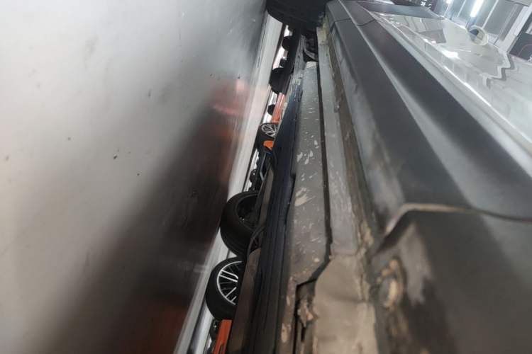 Used Lynk & Co 06 2025 Renew 1.5T Halo Right Side Sill