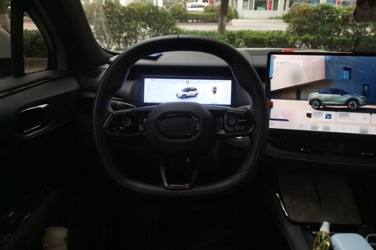 Used Lynk & Co 06 2025 Renew 1.5T Pro Steering Wheel