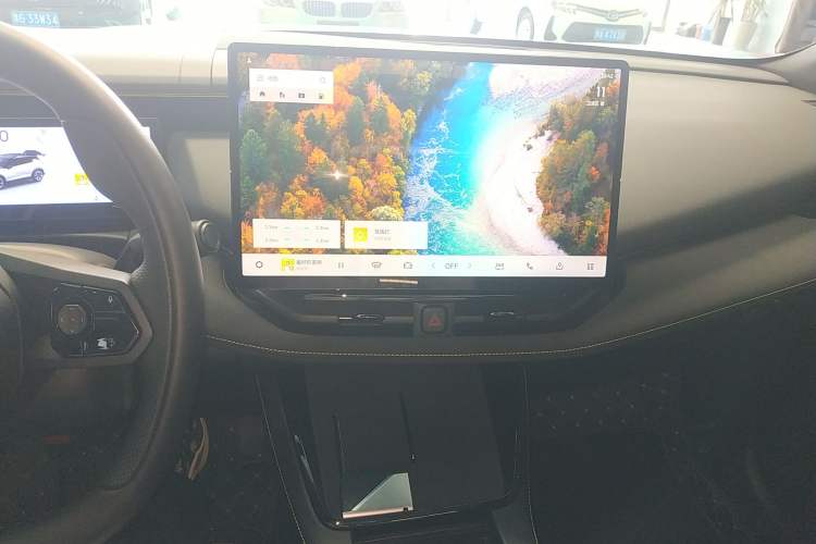 Used Lynk & Co 06 2025 Renew 1.5T Halo Audio And AC Panel