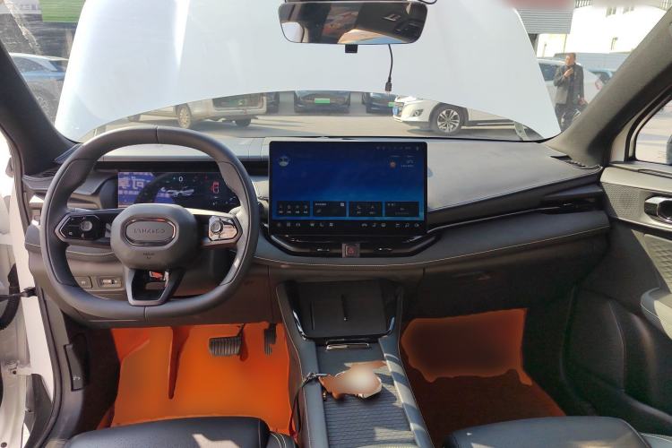 Used Lynk & Co 06 2025 Renew 1.5T Halo Center Console