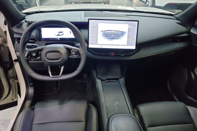 Used Lynk & Co 06 2025 Renew 1.5T Halo Center Console
