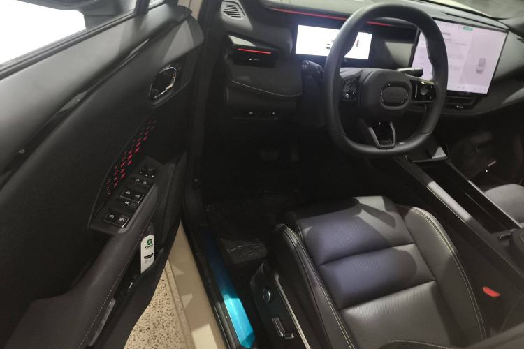 Used Lynk & Co 06 2025 Renew 1.5T Halo Driver Seat