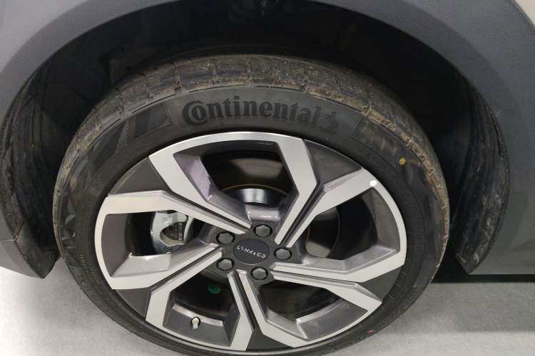 Used Lynk & Co 06 2025 Renew 1.5T Halo Exterior 2