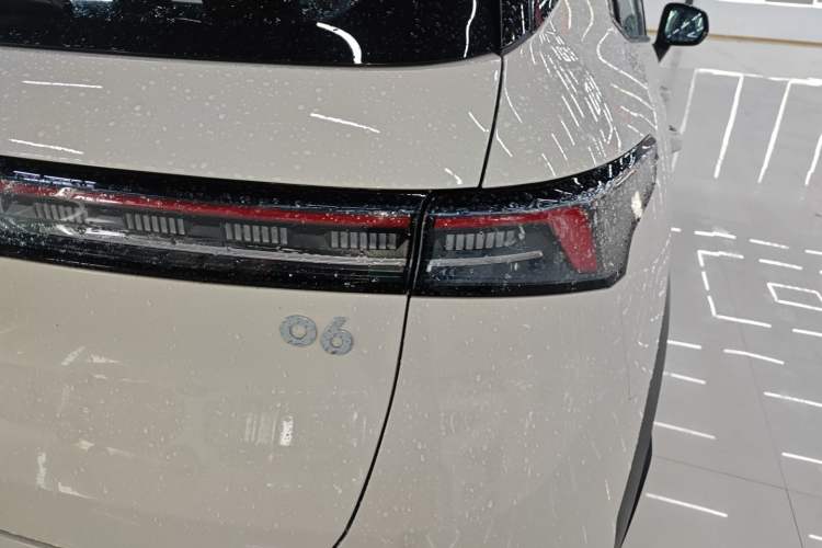 Used Lynk & Co 06 2025 Renew 1.5T Halo Exterior 3