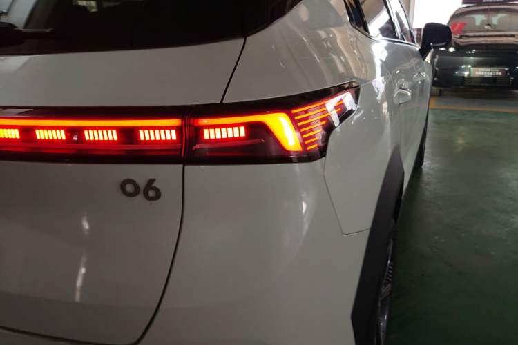 Used Lynk & Co 06 2025 Renew 1.5T Halo Exterior 3