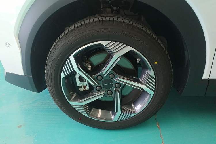 Used Lynk & Co 06 2025 Renew 1.5T Halo Exterior 4