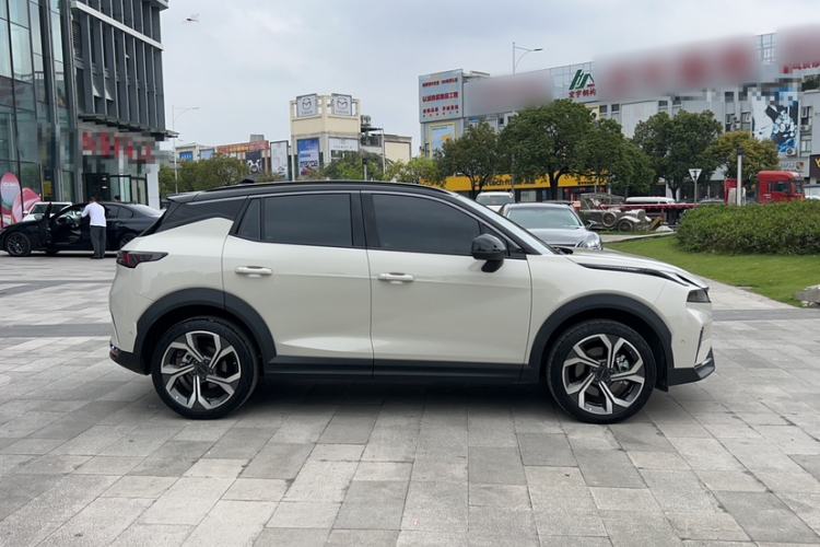 Used Lynk & Co 06 2025 Renew 1.5T Halo Exterior 5