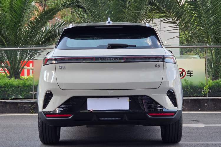 Used Lynk & Co 06 2025 Renew 1.5T Halo Exterior 7