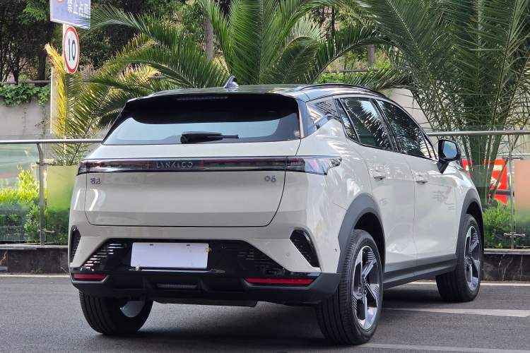 Used Lynk & Co 06 2025 Renew 1.5T Halo Exterior 8