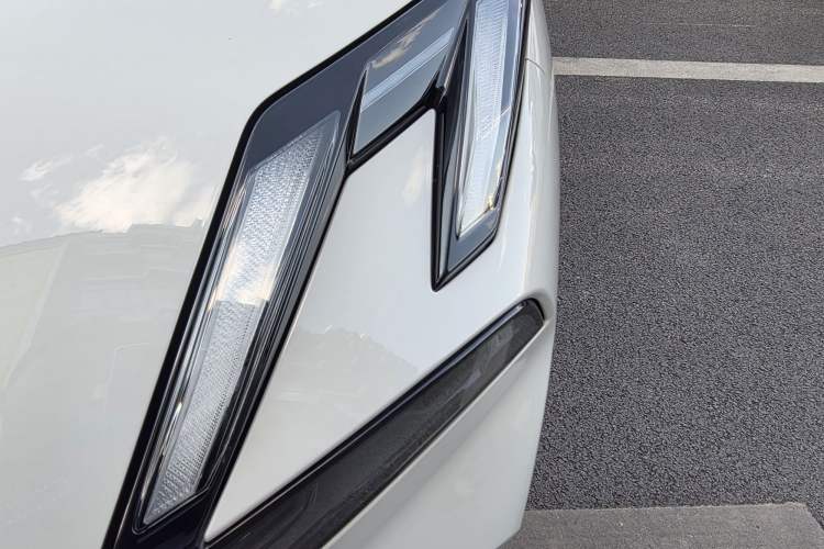 Used Lynk & Co 06 2025 Renew 1.5T Halo Exterior 9