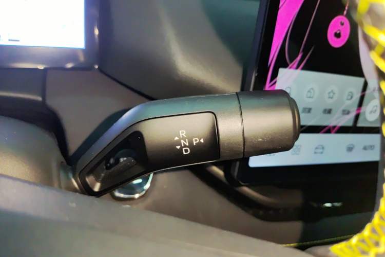 Used Lynk & Co 06 2025 Renew 1.5T Pro Gear Lever