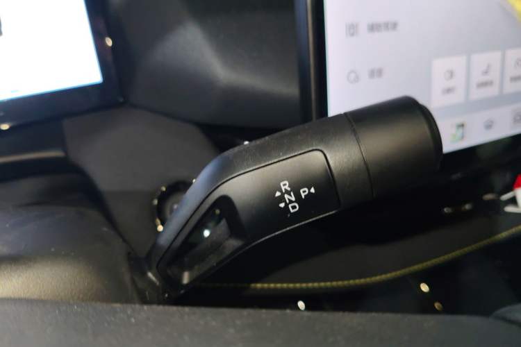 Used Lynk & Co 06 2025 Renew 1.5T Halo Gear Lever